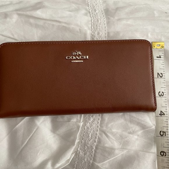 NWOT - Coach Saddle Brown Smooth Leather Wallet - Picture 3 of 14